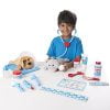 Melissa & Doug | Kit veterinario giocattolo con peluche cane e peluche gatto, valigetta veterinario e stetoscopio giocattolo | Giochi bambini 3 anni | Regalo per bambino e bambina dai 3 anni in sÃ¹ - immagine 6