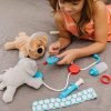 Melissa & Doug | Kit veterinario giocattolo con peluche cane e peluche gatto, valigetta veterinario e stetoscopio giocattolo | Giochi bambini 3 anni | Regalo per bambino e bambina dai 3 anni in sÃ¹ - immagine 7