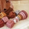 Gilowin 13 Pezzi Cerchioni e Blocchi da Costruzione, Giocattoli per Bambini Impilabili e Nidificanti con Figure di Cavalli, Spremere Dentizione Regali per 6 Mesi Neonati Ragazzi - immagine 4
