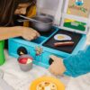 Melissa & Doug Let's Explore - Set da Gioco Cucinare allâAperto, Giochi in Legno, Giochi Bambini 3 + Anni, Apprendimento Creativo, Montessori, Gioco di Finzione, Regalo per Bambina e Bambino - immagine 6