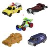 Hot Wheels - Set Premium Disney 100, 5 macchinine premium in scala 1:64 Disney Pixar, con scatola unica da collezione, giocattolo per bambini 3+ anni, HKF06