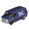 Hot Wheels - Set Premium Disney 100, 5 macchinine premium in scala 1:64 Disney Pixar, con scatola unica da collezione, giocattolo per bambini 3+ anni, HKF06 - immagine 6
