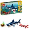 LEGO 31088 Creator Creature degli Abissi, Set 3 in 1 con Animali Giocattolo Marini da Costruire come Squalo, Calamaro o Rana Pescatrice, Giochi per Bambini e Bambine, Idee Regalo