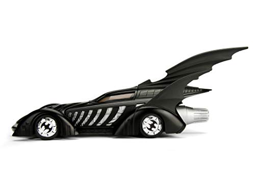 Jada Toys - Modellino della Batmobile Altamente Dettagliato in Scala 1:24 con Statuetta Batman, Cabina e Porte Possono Essere Aperte, con Ruota Libera - immagine 4