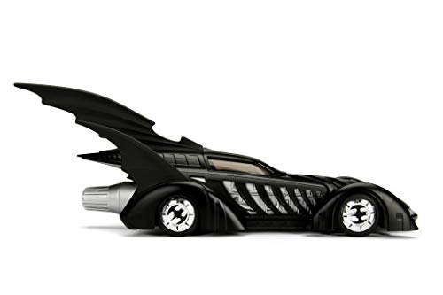 Jada Toys - Modellino della Batmobile Altamente Dettagliato in Scala 1:24 con Statuetta Batman, Cabina e Porte Possono Essere Aperte, con Ruota Libera - immagine 12