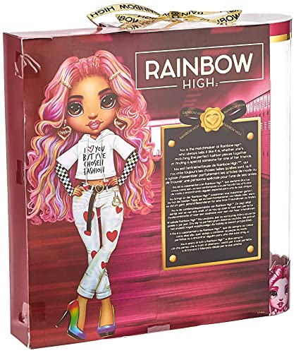 Rainbow High, Kia Hart, Bambola Edizione Speciale, Colore Rosa -Vestita con abiti firmati, accessori e supporto per bambole, 2 Completini da Abbinare, Regalo perfettoa partire dai 5 anni - immagine 3