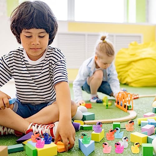 100pz Anatre in Resina, Anatre Gialle Mini con Occhiali da Sole Anatra in Resina da Giardino per Artigianato Anatra per Acquario Scuola Casa delle Bambole Decorazioni in Vaso (10 Colori) - immagine 7
