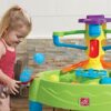 Step2 Busy Ball Tavolo da acqua con 13 accessori | Gioco d'acqua | Giochi d'acqua per bambini | Tavolo di attività con palle e acqua per il giardino - immagine 7