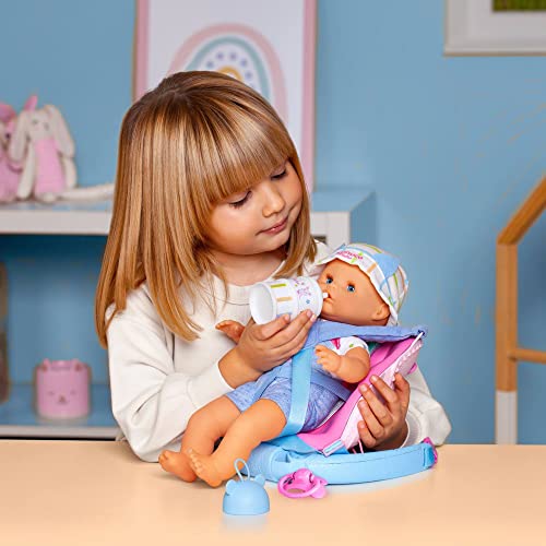 Nenuco - A passeggio con Mateo, bambola corpo morbido 35 cm, con zainetto porta bebè 2 in 1 che si trasforma in sedia, con accessori, per bambine/i dai 2 anni,Famosa 700017206 - immagine 14