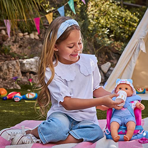 Nenuco - A passeggio con Mateo, bambola corpo morbido 35 cm, con zainetto porta bebè 2 in 1 che si trasforma in sedia, con accessori, per bambine/i dai 2 anni,Famosa 700017206 - immagine 17