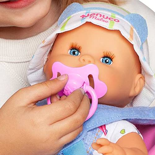 Nenuco - A passeggio con Mateo, bambola corpo morbido 35 cm, con zainetto porta bebè 2 in 1 che si trasforma in sedia, con accessori, per bambine/i dai 2 anni,Famosa 700017206 - immagine 10