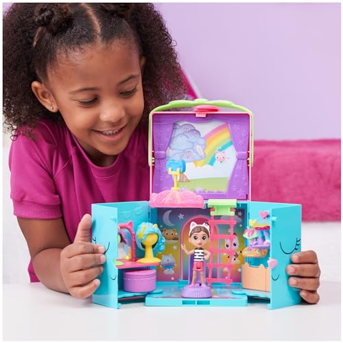 Gabby's Dollhouse, Set di gioco portatile Arcobaleno con bambola di Gabby, sorpresa e accessori per fare foto, giocattoli per bambini a partire da 3 anni, colore, medio (Spin Master 6064153) - immagine 4