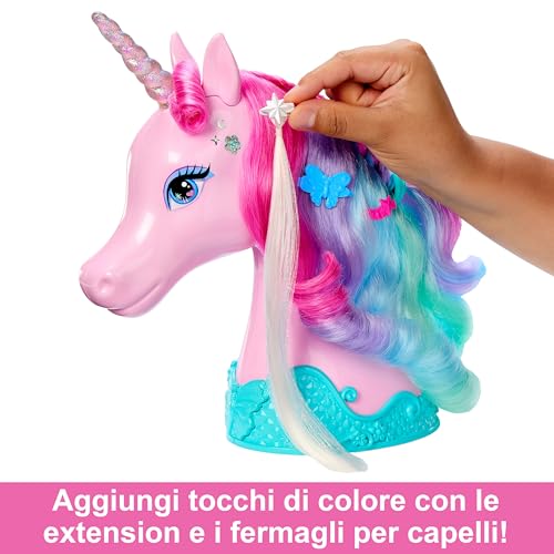 Barbie - Styling Head Unicorno, testa pettinabile con criniera dalla fantasia colorata, tanti accessori per lo styling e adesivi scintillanti, giocattolo per bambini, 3+ anni, HMD83 - immagine 4