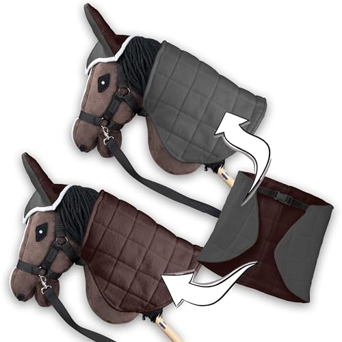 SKIPPI Coperta e Cuffietta per Hobby Horse - Grigio e Marrone, Reversibile Hobby Horse Accessori, Cuffia Bicolore e Coperta Antimosche per Cavallo con Bastone, Hobby Horsing - immagine 4