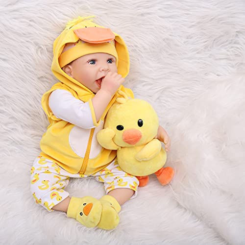 ZIYIUI Bambole Reborn Realistico Vinile Morbido in Silicone Bambole Reborn Maschio Bambole Reborn Toddler Ragazzino Carina Regalo Giocattolo - 55cm 22 pollici - vestiti bambole reborn gratis - immagine 6