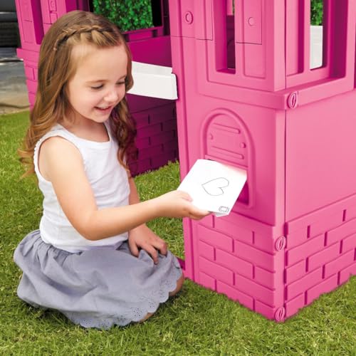 Little Tikes Cape Cottage Playhouse - con Porte di Lavoro, finestre e persiane - Interattivo - Il Gioco Attivo favorisce Lo Sviluppo Fisico - Uso Interno o Esterno - Tan - immagine 8